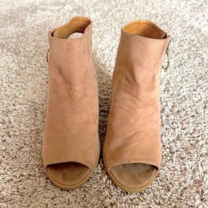 Charlotte Russe • Antonia Suede Heeled Booties